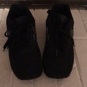 Black 574 NewBalances